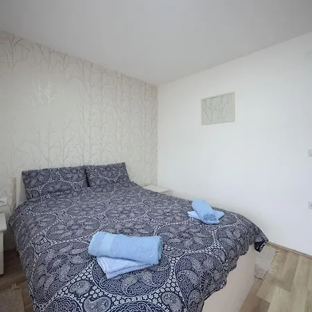 Diamond-lux Apartamento